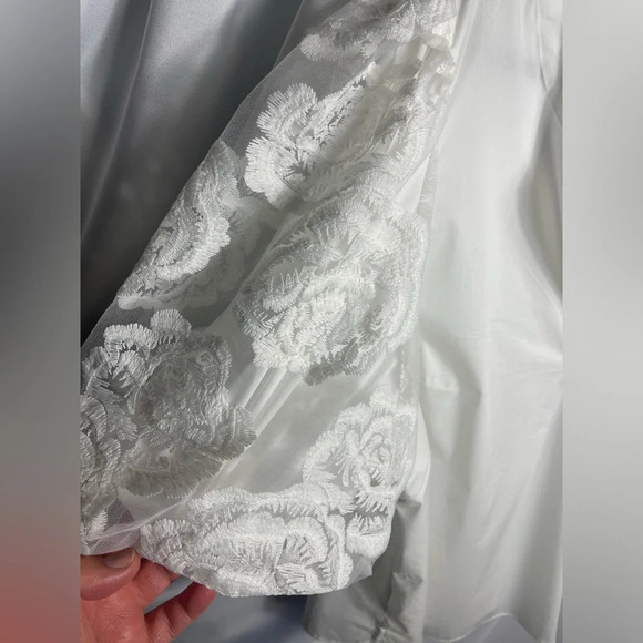 Marc New York Blouse Balloon Sleeve Embroidered Floral Plus Size 3XL NWT V-Neck - Picture 6 of 8